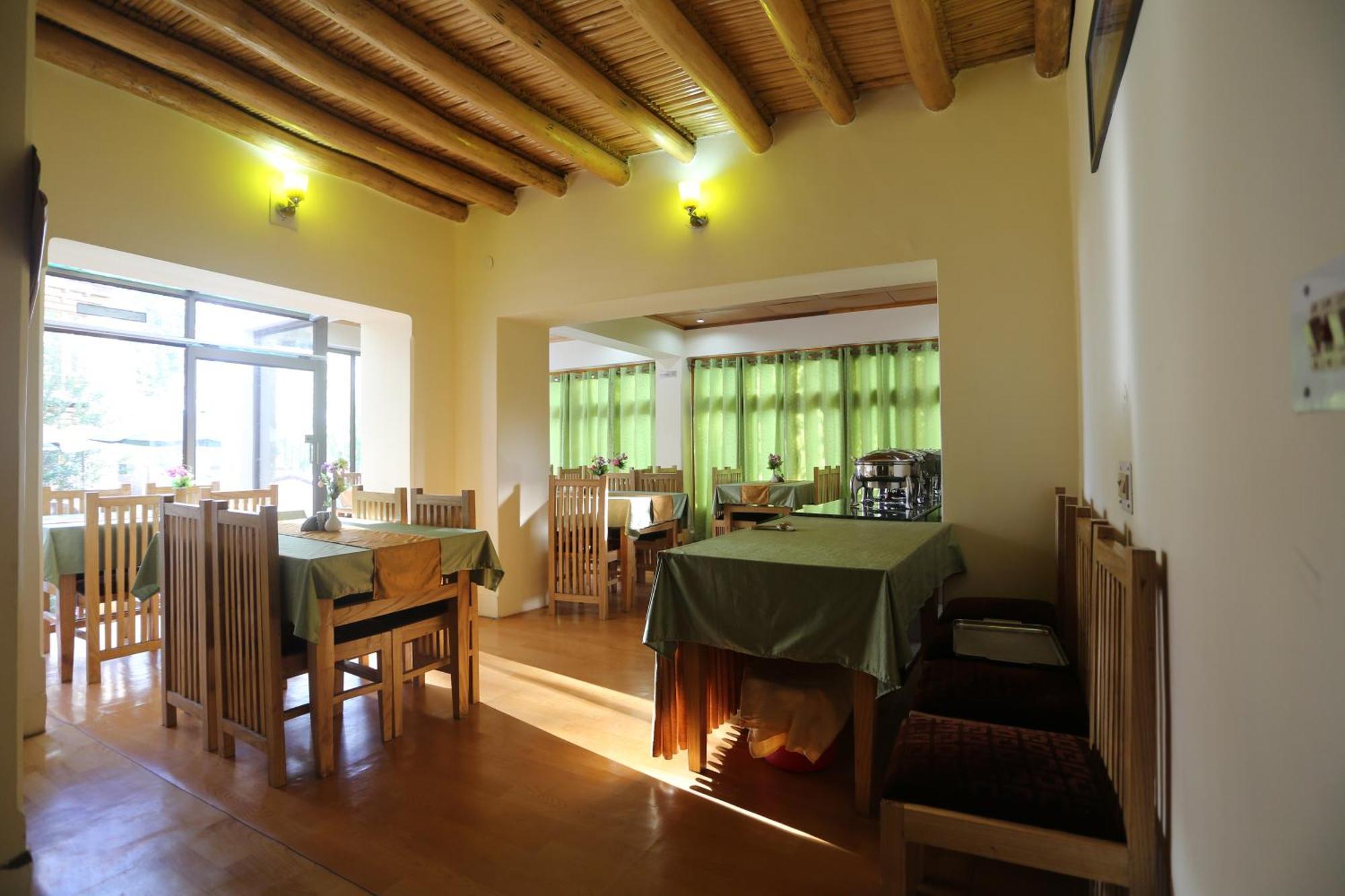 Hotel Lhalingkha Leh Kültér fotó
